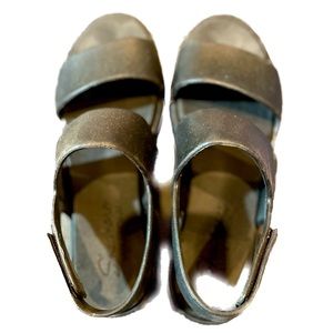 Sketchers Foamies Breezie Feels Sandals Sz 7